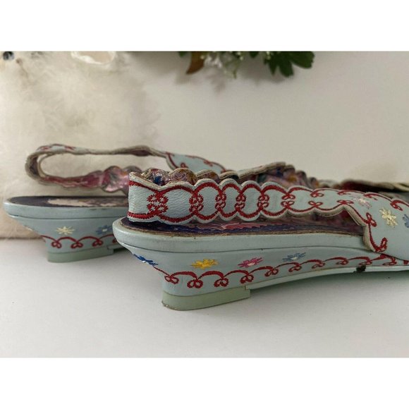 COPY - Irregular Choice Embroidered Kitten Heel Shoes EUC - Picture 4 of 12